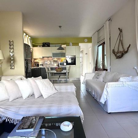 Villa Amy With A Pool In Porto Hydra By Goutos Properties Thermisía Eksteriør bilde